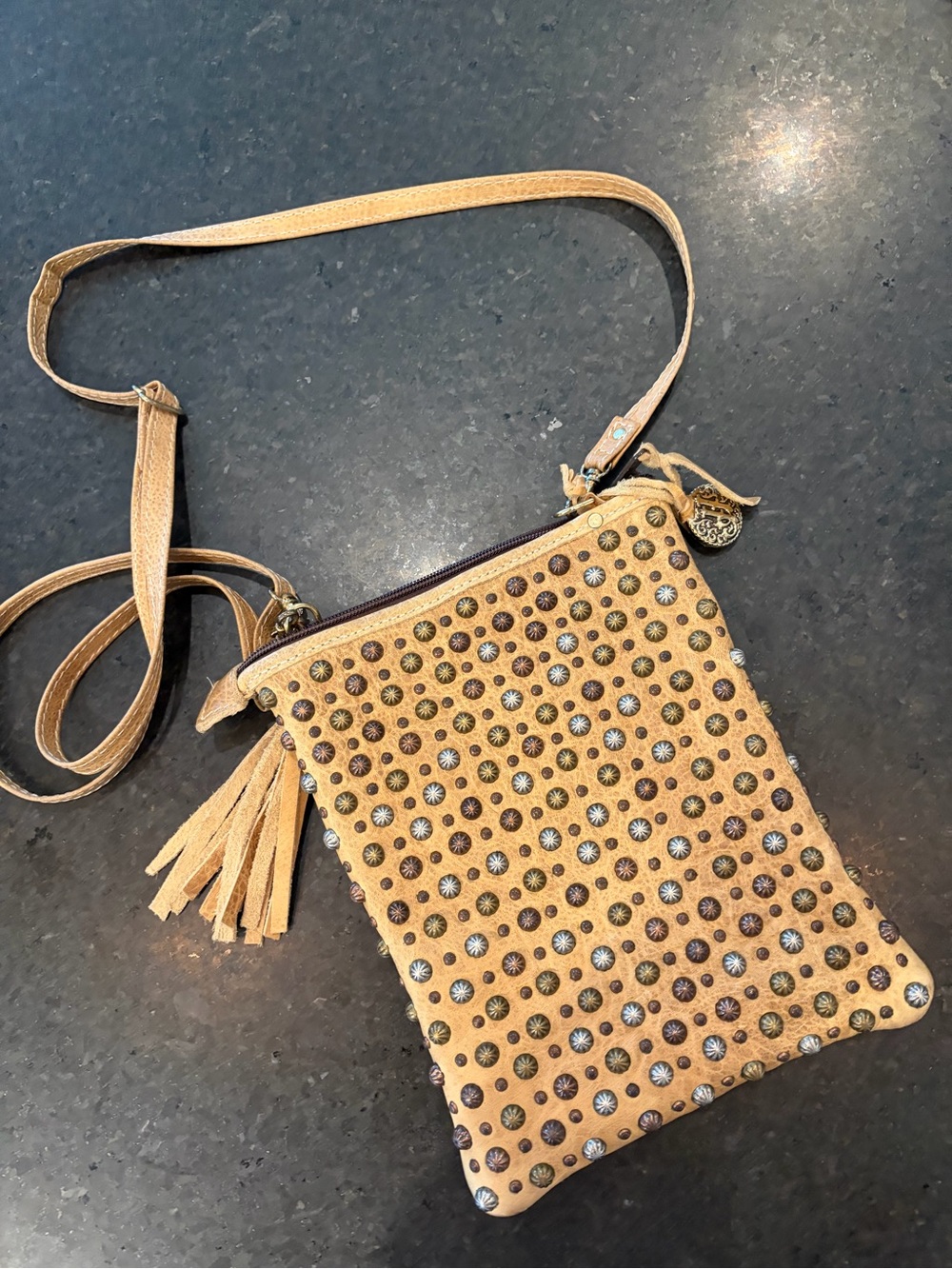 Double J Saddlery Tan Pull Up pouch